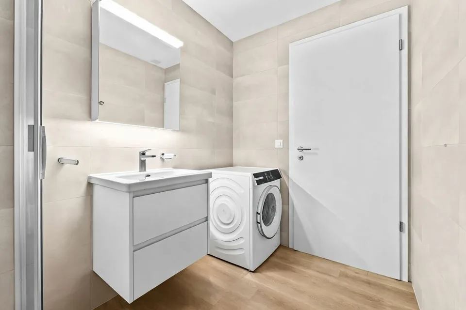 2.5 rooms modern in a recent PPE
