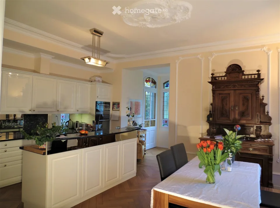 Villenquartier Kirchenfeld, stilvolle 4.5-Zimmer-Wohnung mit Garten