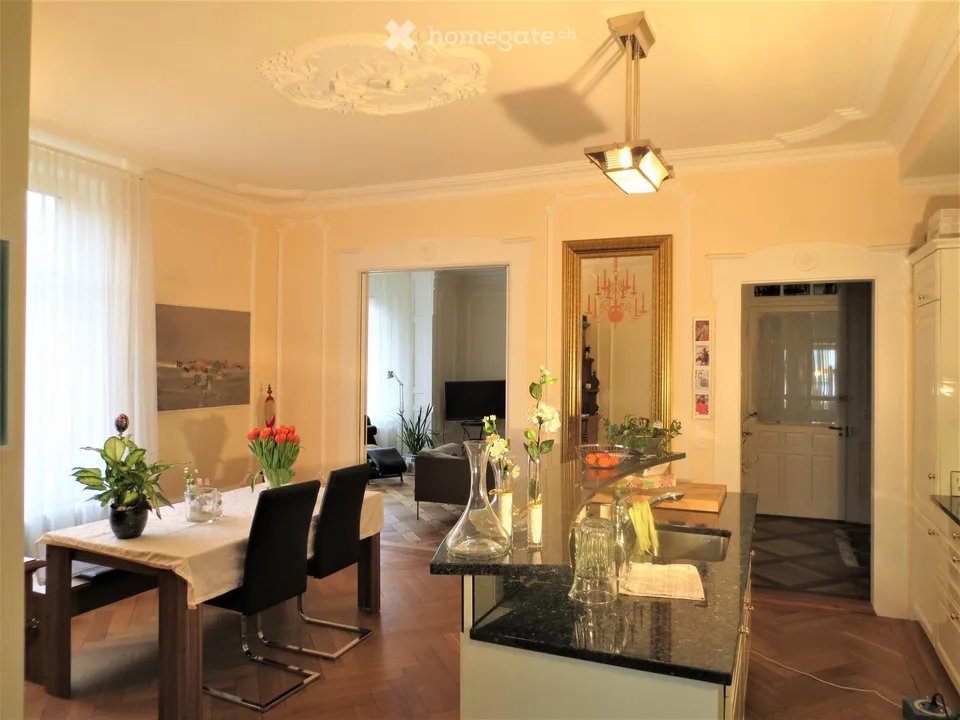 Villenquartier Kirchenfeld, stilvolle 4.5-Zimmer-Wohnung mit Garten