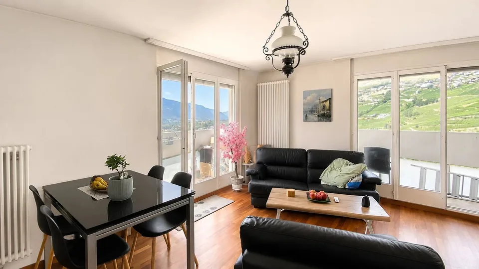 Appartamento di 4,5 locali al 10° piano con vista panoramica