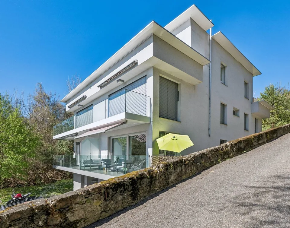 Dachgeschoß-Duplex mit contemporary Ausrichtung und Seeblick – Foto 13 von 13