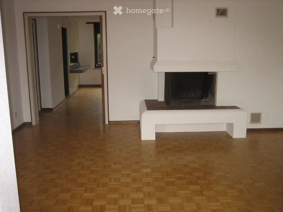 Appartement spacieux 4.5 pièces avec balcon à Felben-Wellhausen