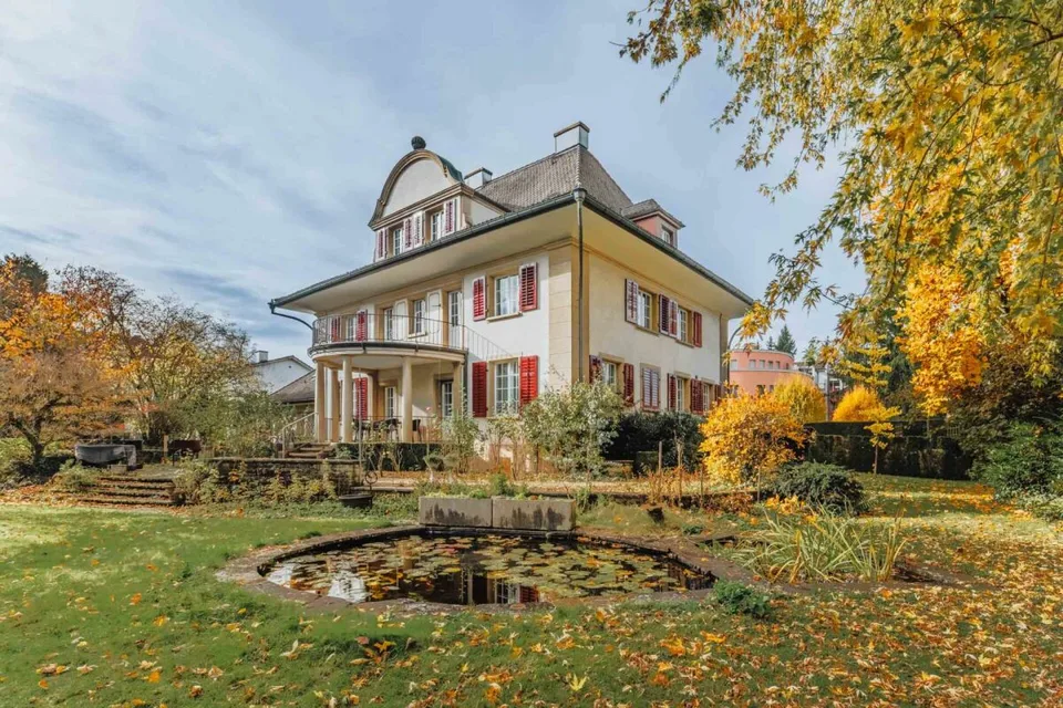 Wohn- und Geschäftshaus