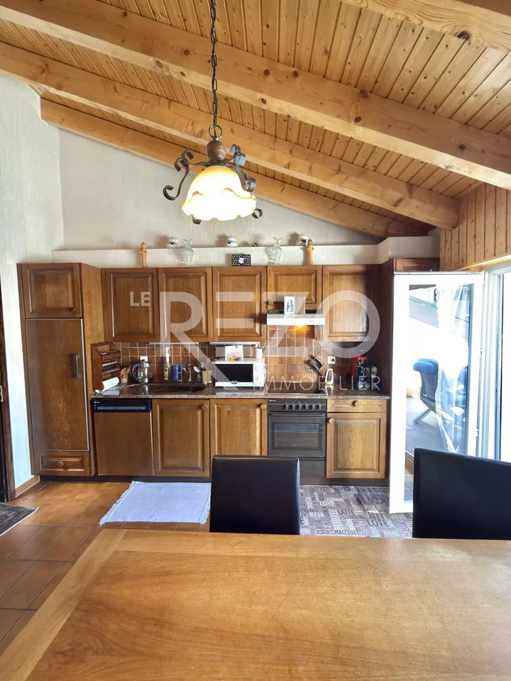 Geräumiges Dachgeschoss mit 6,5 Zimmern, Terrasse und Panoramablick - Savièse, VS – Foto 12 von 13