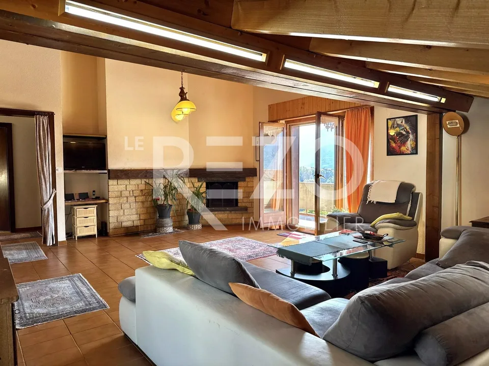 Geräumiges Dachgeschoss mit 6,5 Zimmern, Terrasse und Panoramablick - Savièse, VS – Foto 6 von 13