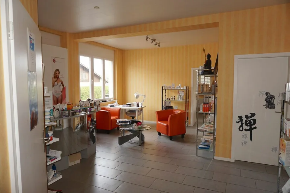 ARI-212 - Gemischt genutztes Gebäude mit 250 m2 auf einem Grundstück von 723 m2 in Bassecourt – Foto 11 von 22
