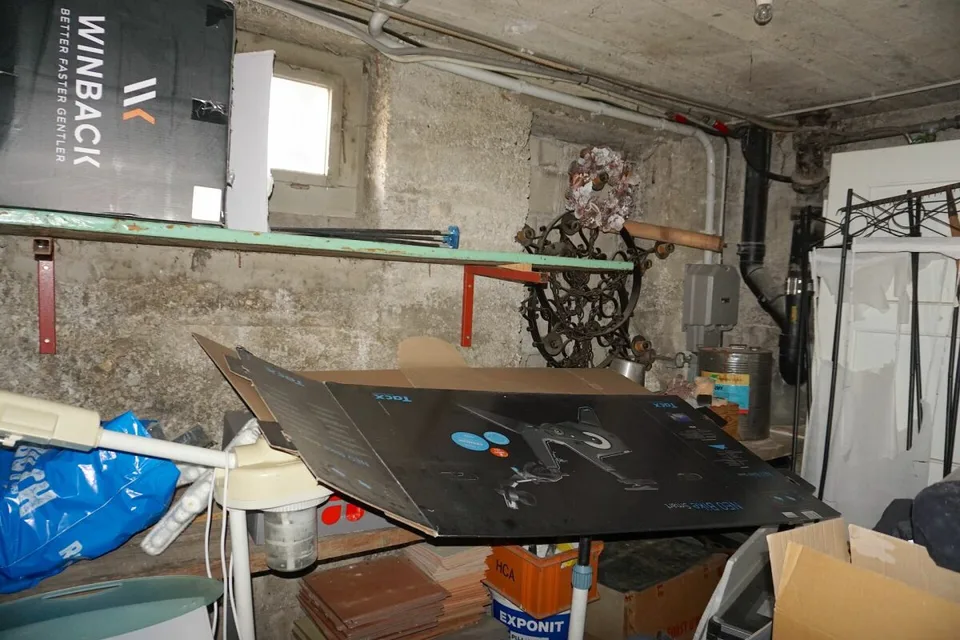 ARI-212 - Gemischt genutztes Gebäude mit 250 m2 auf einem Grundstück von 723 m2 in Bassecourt – Foto 20 von 22