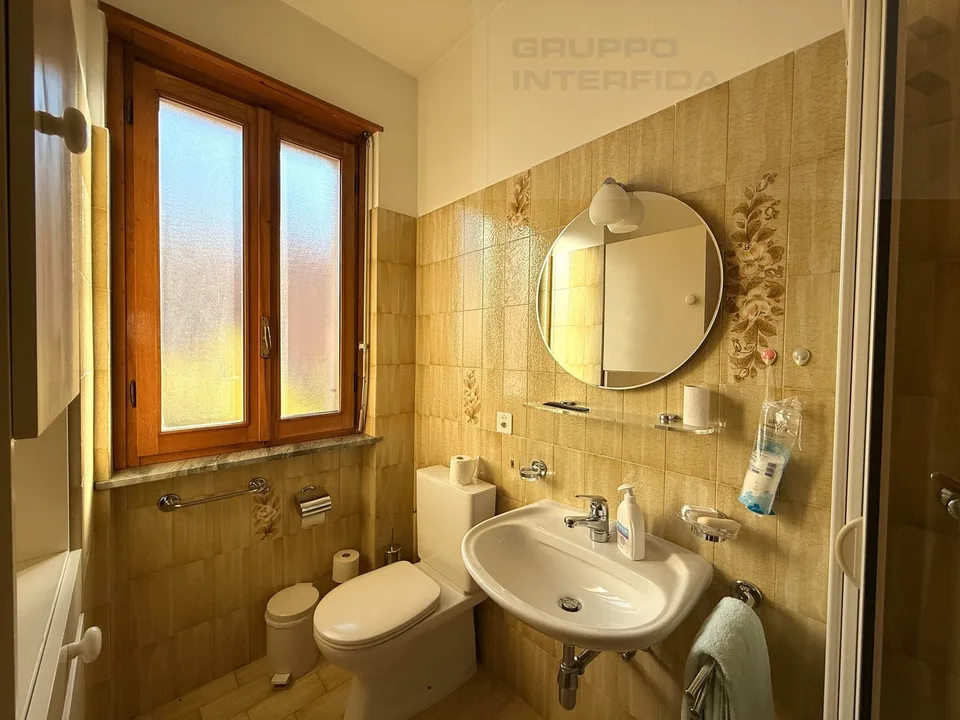 AMPIA CASA COMPOSTA DA DUE APPARTAMENTI – Foto 10 von 13