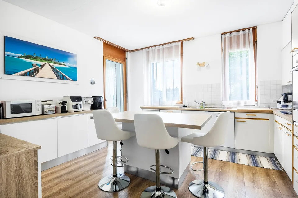 Die Freiheit, alles zu haben: Haus mit Aufzug und unabhängigem Einzimmerapartment...