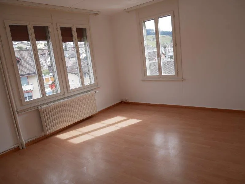 Casa multifamiliare a Herisau con 14 appartamenti e un grande laboratorio in vendita! – foto 8 di 16