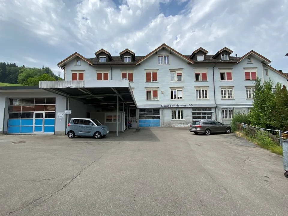 Mehrfamilienhaus in Herisau mit 14 Wohnungen und eine grosse Werkstatt zu verkaufen!