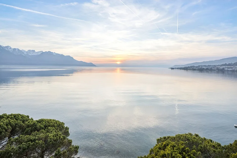 Adresse von Ausnahme in erster Reihe am See