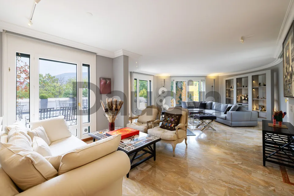 Duplex d'exception d'une surface de 470 m2 pondérés à Champel