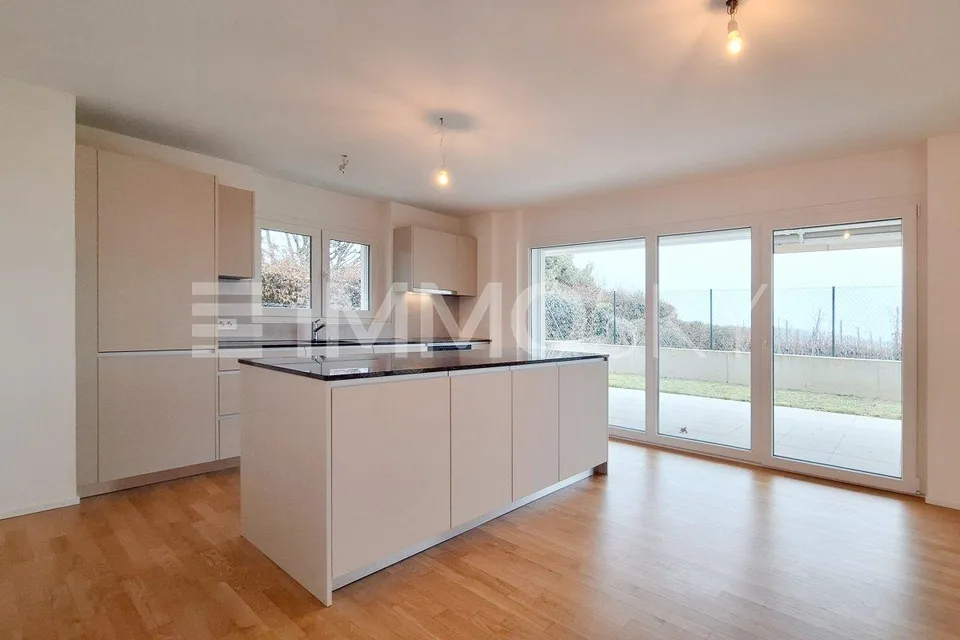 Erdgeschosswohnung mit 4.5 Zimmern und Seeblick