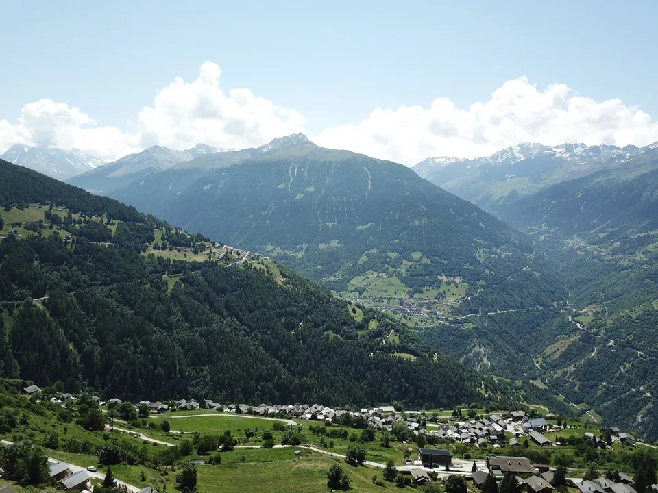 SAISON HIVER 2027 - Chalet chaleureux de 4 pièces à Mont-Noble avec vue panoramique – photo 6 sur 11