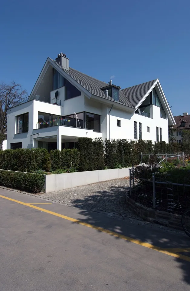 Gemütliche 2 ½ Zimmer-Wohnung am See