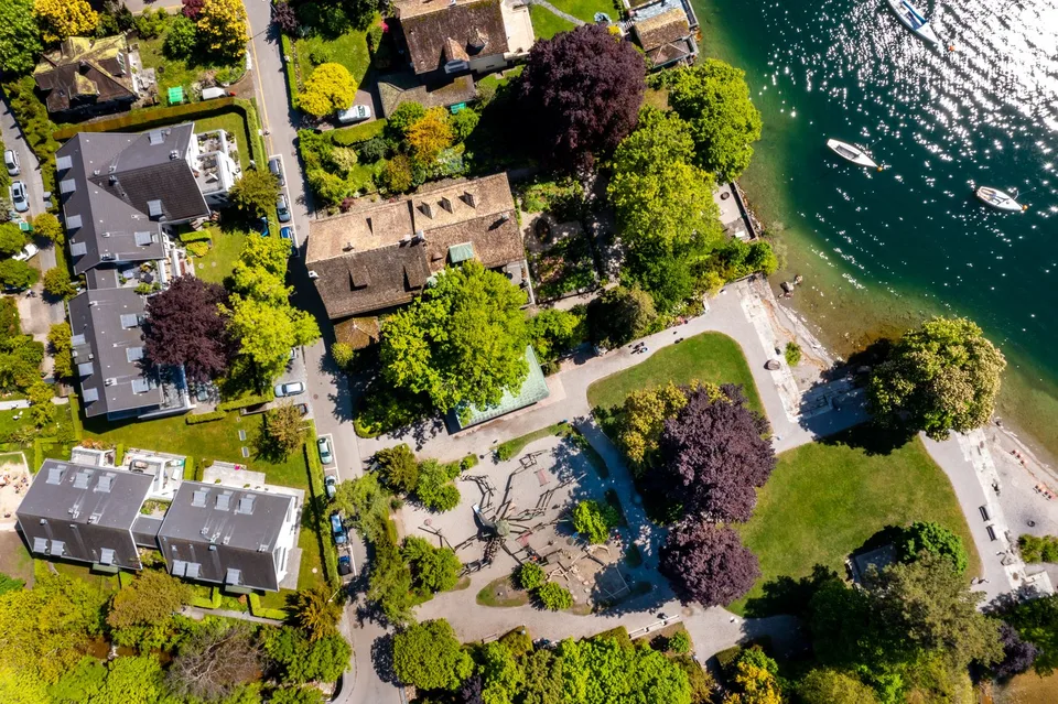 Gemütliche 2 ½ Zimmer-Wohnung am See