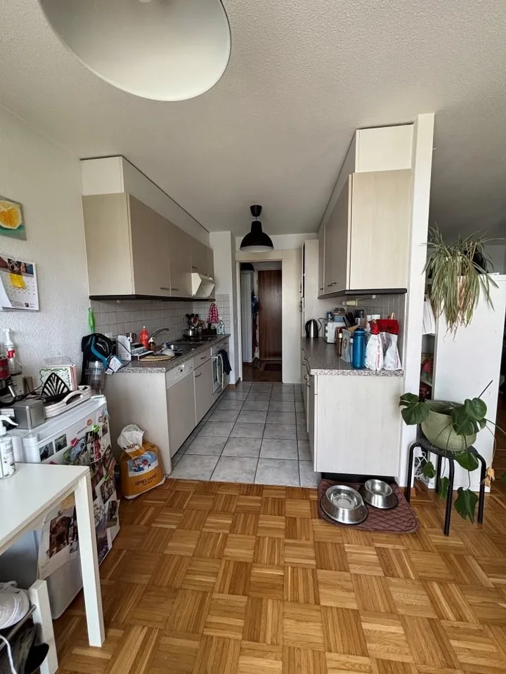 Appartamento di 2,5 locali al 2° piano con balcone a Morges
