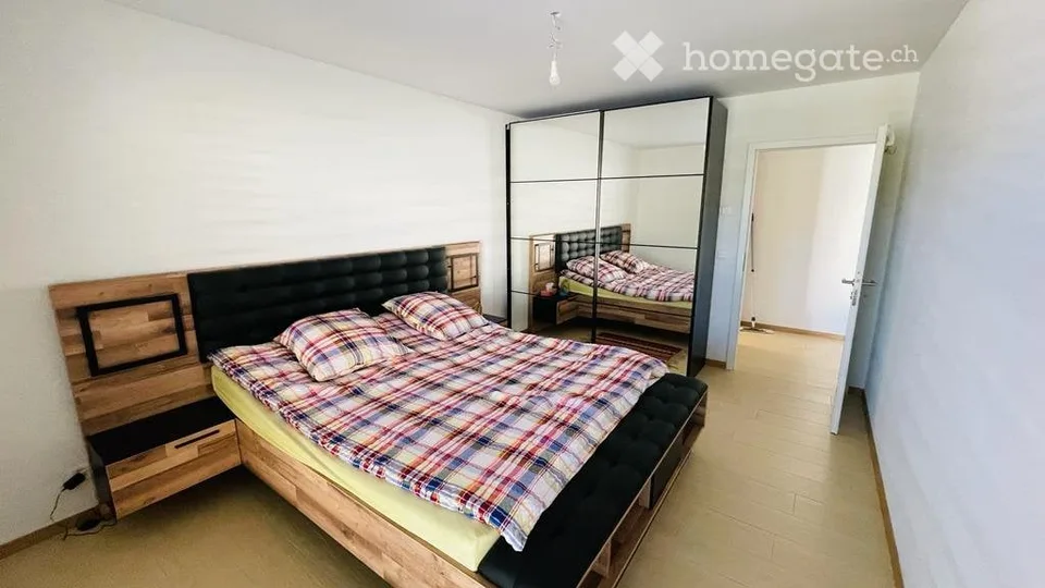 Appartement mit großer Terrasse und Seeblick