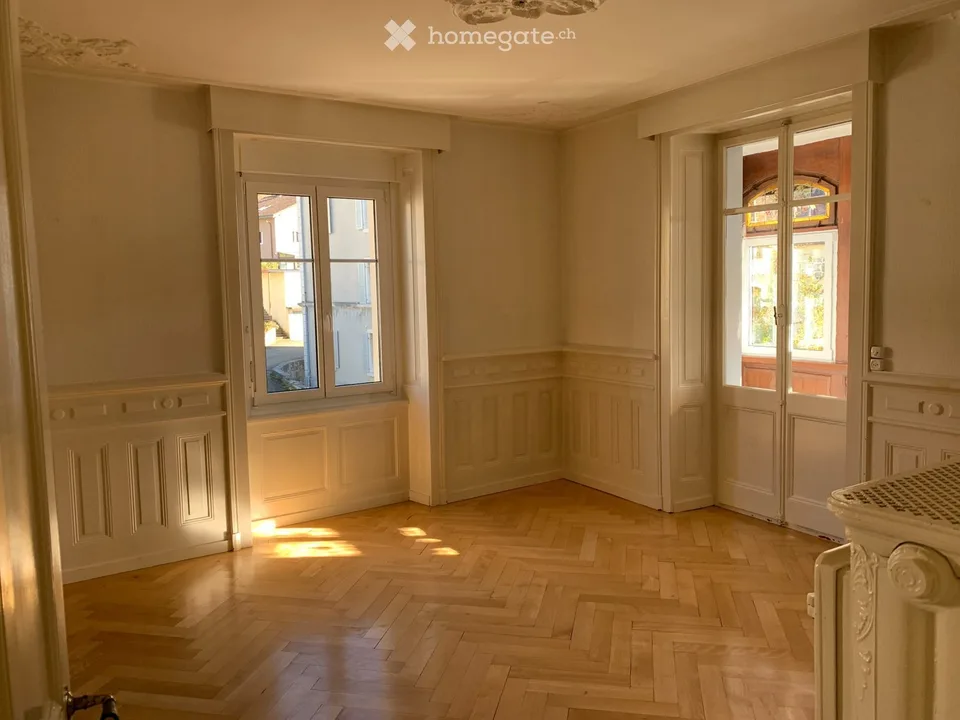 Vier-Zimmer-Wohnung mit Garage zur Miete
