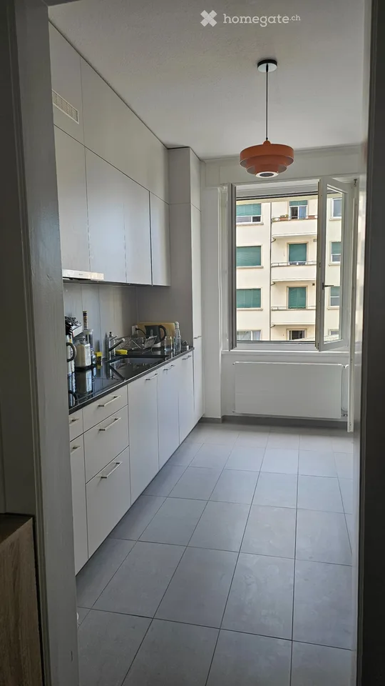 Bello appartamento spazioso ai Champs-Elysée friburghesi!