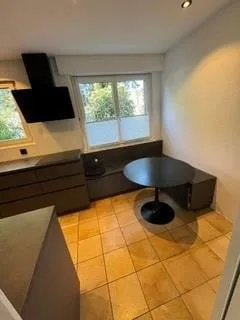 Grosszügiges, renoviertes 5½-Zimmer-Einfamilienhaus mit Garten in Biel-Benken