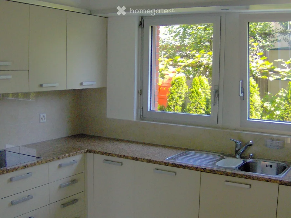 Wohnung mit 4.5 Zimmern in Massagno – Geräumig und hell