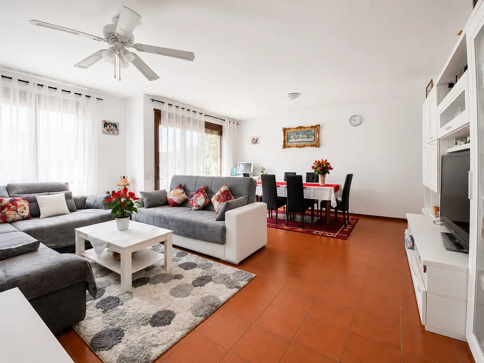 Casa a schiera di 6.5 locali con giardino a Castel San Pietro