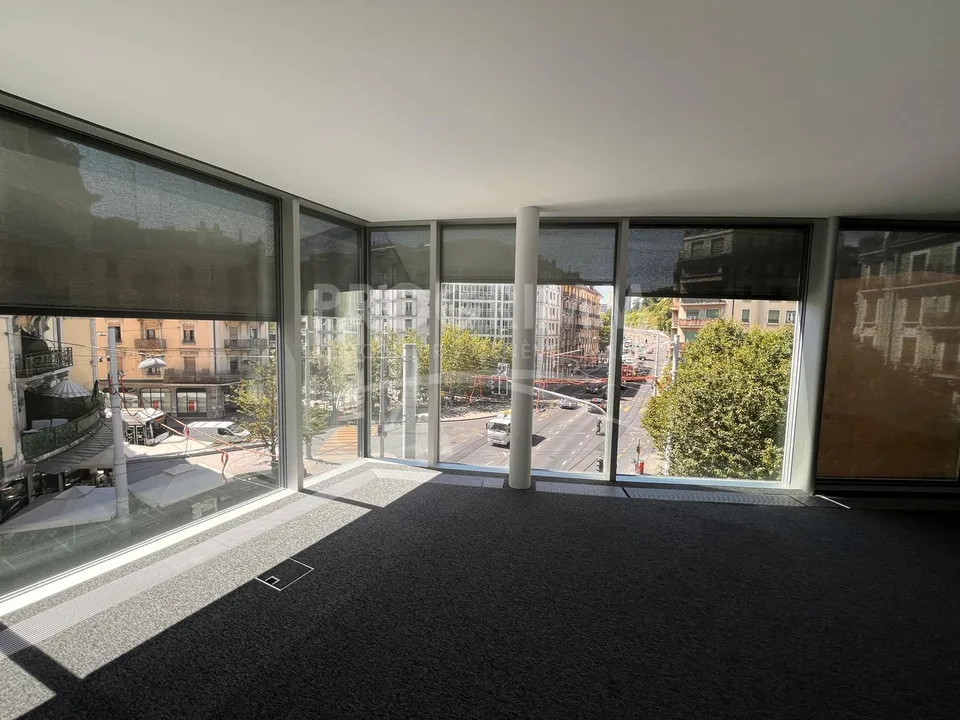 Sektion Jonktion - Superbe Büros von 100m2 - 3. Etage - Hell und klimatisiert - Parkplätze optional.