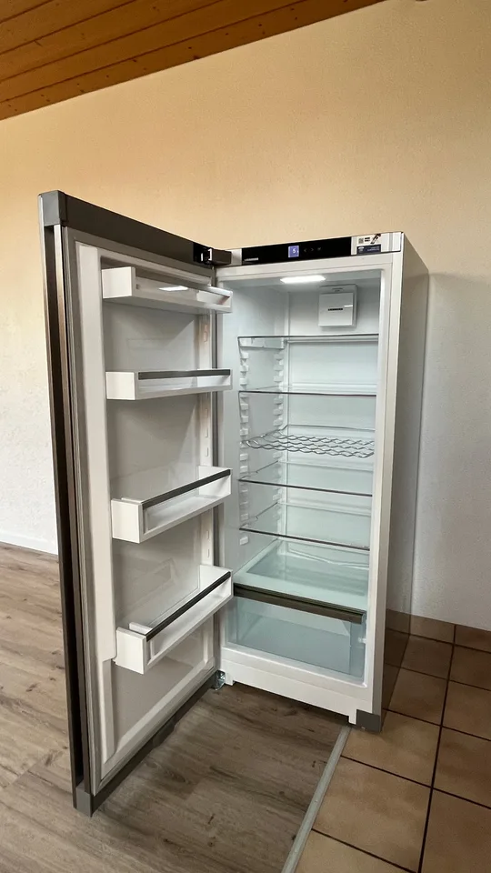 1.5 Zimmerwohnung Ost mit Balkon, Dachgeschoss, mit Aufzug