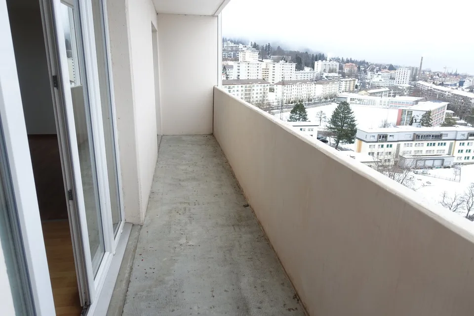 LA CHAUX-DE-FONDS - Magnifique appartement de 3 pces rénové