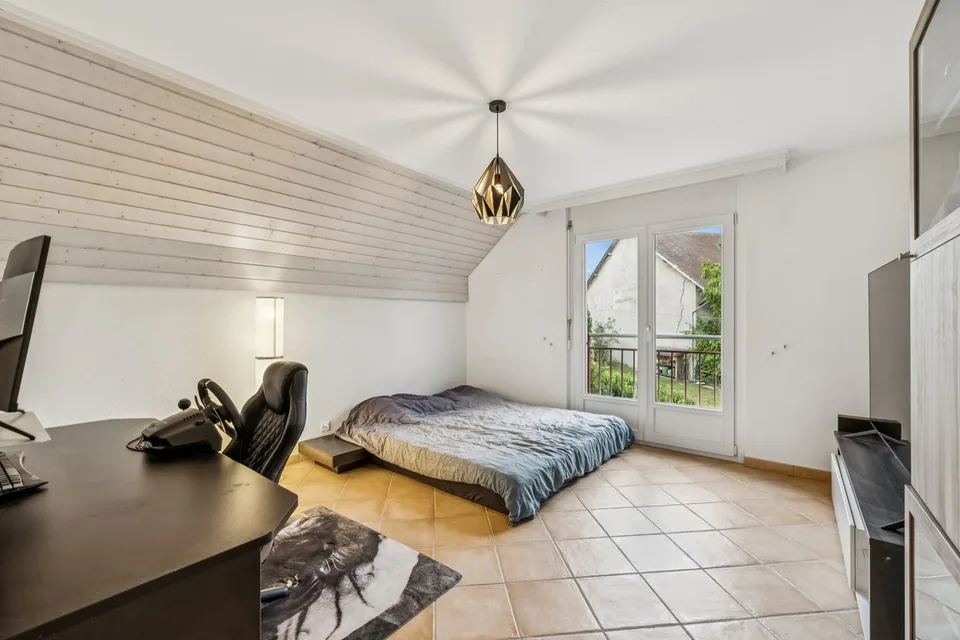 Duplex von 5,5 Zimmern mit großem unabhängigem Raum
