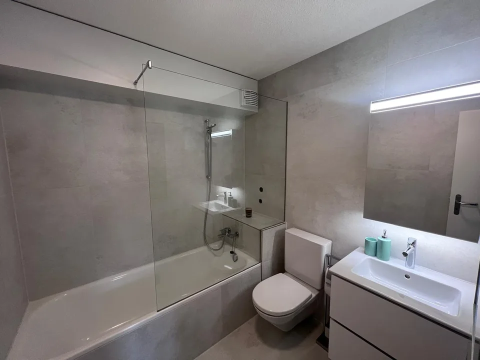 Möblierte 3.5-Zimmerwohnung mit Seeblick im Zentrum von Zug