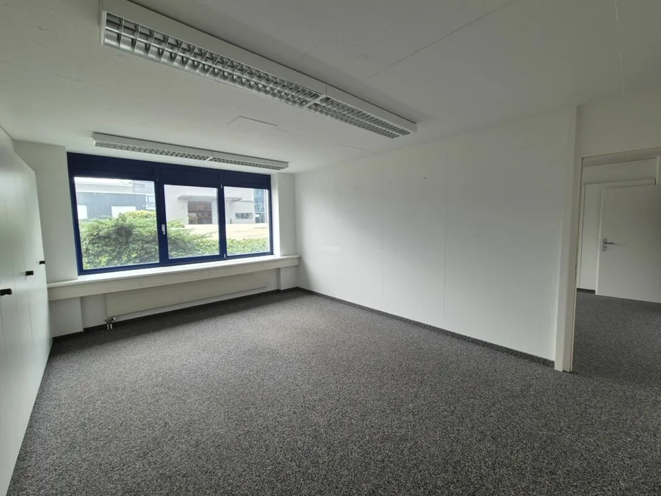 Büros in Gewerbehaus