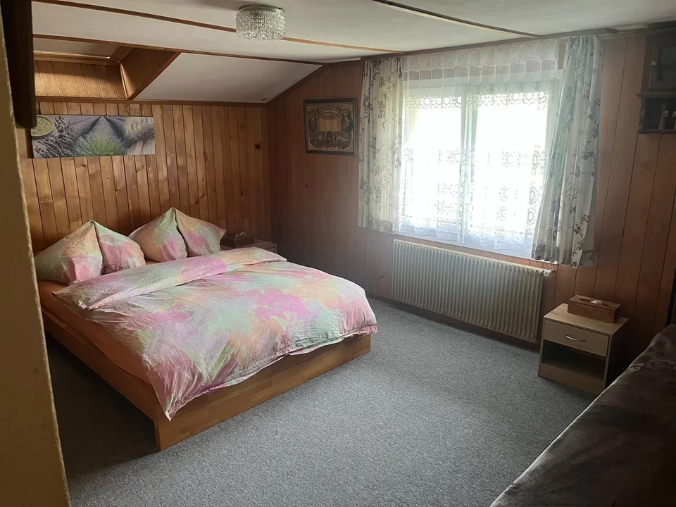 3 ZI-WOHNUNG IN REICHENBACH IM KANDERTAL (BE), MÖBLIERT, TEMPORÄR