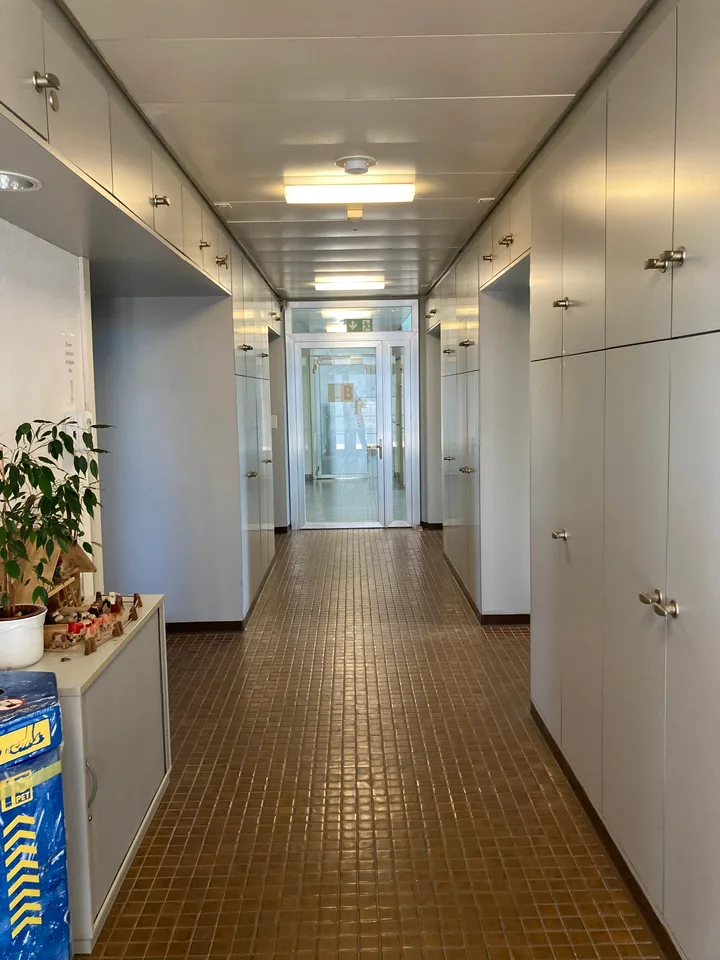Helles Büro an zentraler Lage in Dielsdorf zu vermieten