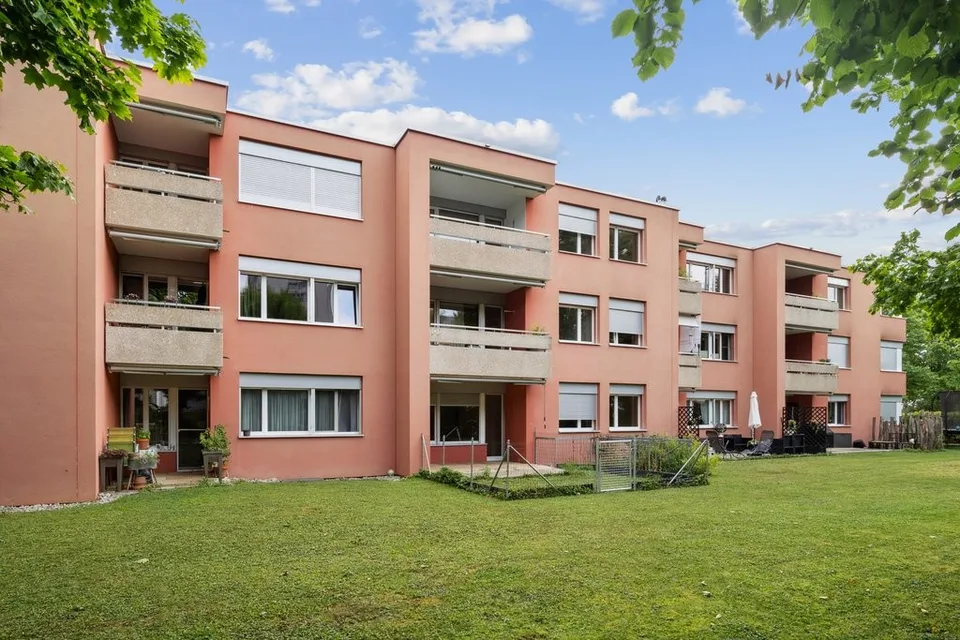 Schöne 4.5 Zimmerwohnung im Grünen - in Ettingen