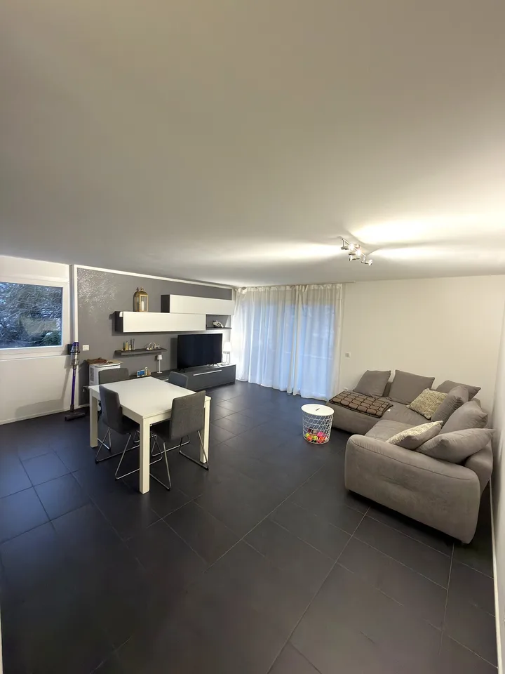Appartement de 2.5 pièces dans le centre de Giubiasco