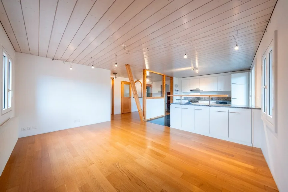 Grosszügige 3.5-Zimmer-Dachwohnung