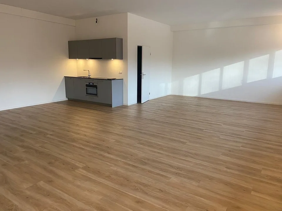 Schönes Gewerbeatelier oder Büro
