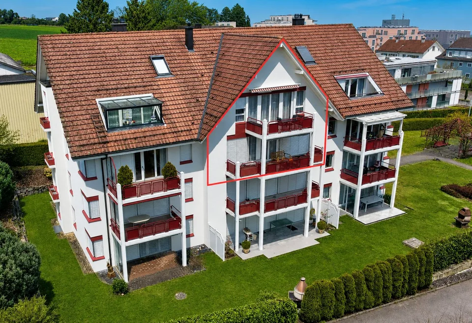 Grosszügige 4½-Zimmer-Dach-Duplexwohnung mit Panorama Aussicht