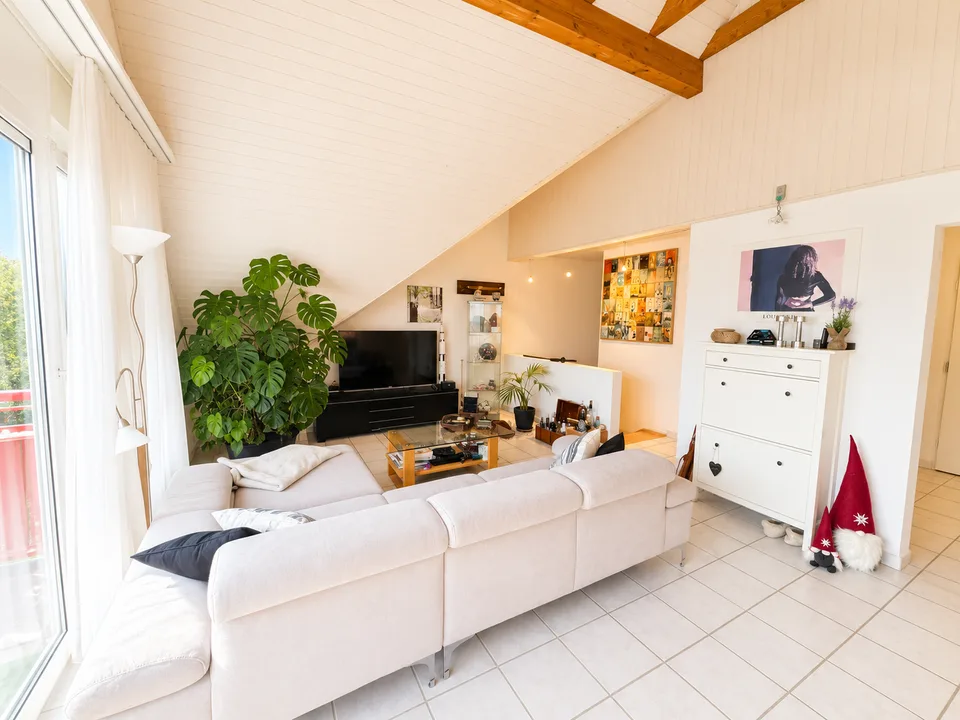 Ampio appartamento duplex di 4½ locali mansardato con vista panoramica