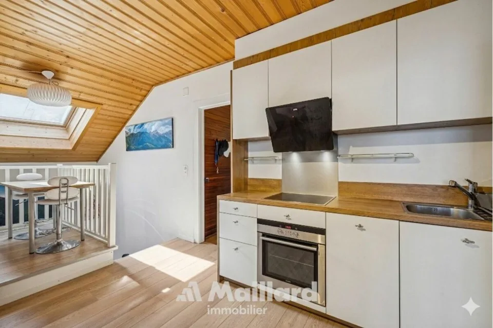 Ambiance cosy pour cet appartement de 3.5 pièces avec vue grandiose!
