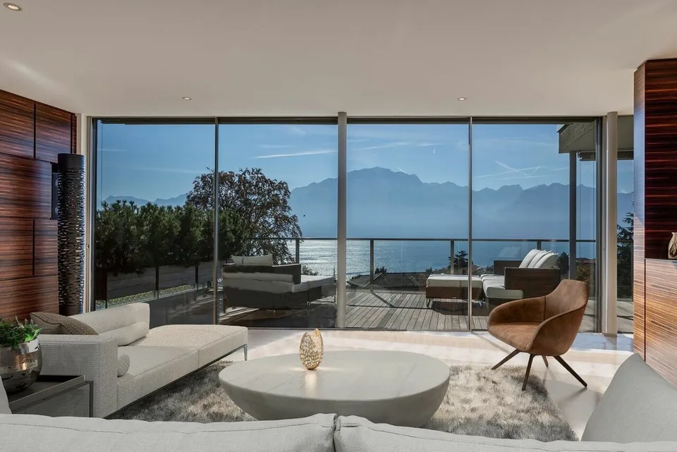 Magnifique duplex en attique avec vue panoramique de 360 à Montreux