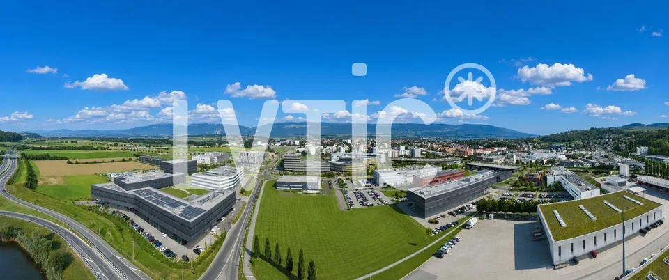 Industriegebäude auf einem 17'000 m2 großen Grundstück in Yverdon zum Verkauf