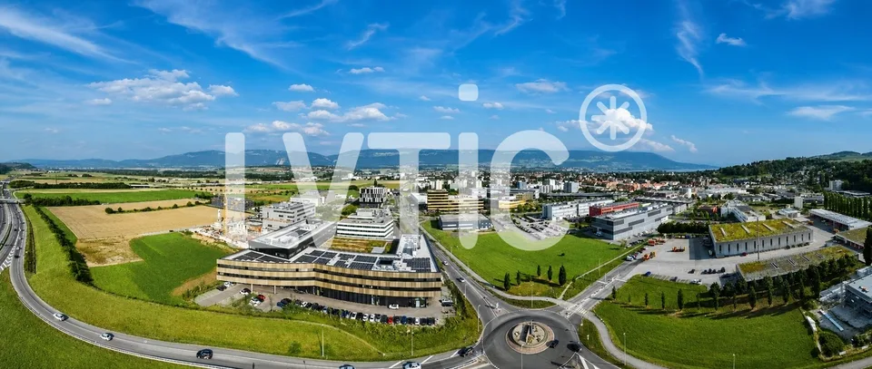 Industriegebäude auf einem 17'000 m2 großen Grundstück in Yverdon zum Verkauf