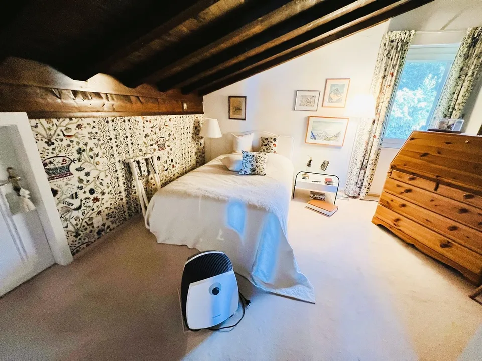 Spacious and bright 2.5-room apartment renovated – Extraordinary view – Quiet location – Well situated