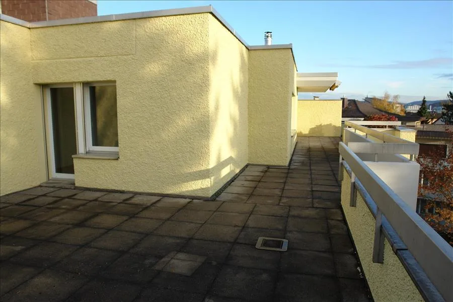 Appartamento attico attraente di 4,5 locali al 5° piano a Glattbrugg – foto 8 di 8