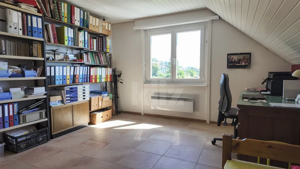 Bella villa curata con vista sul lago e le montagne – foto 8 di 13
