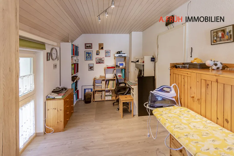 Charmantes Reihenendhaus mit Gartenidylle und viel Wohnkomfort – Foto 9 von 13